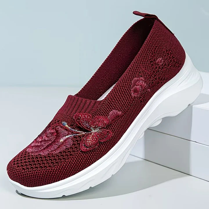 Mori Tokyo | 蝶刺繍ローファー